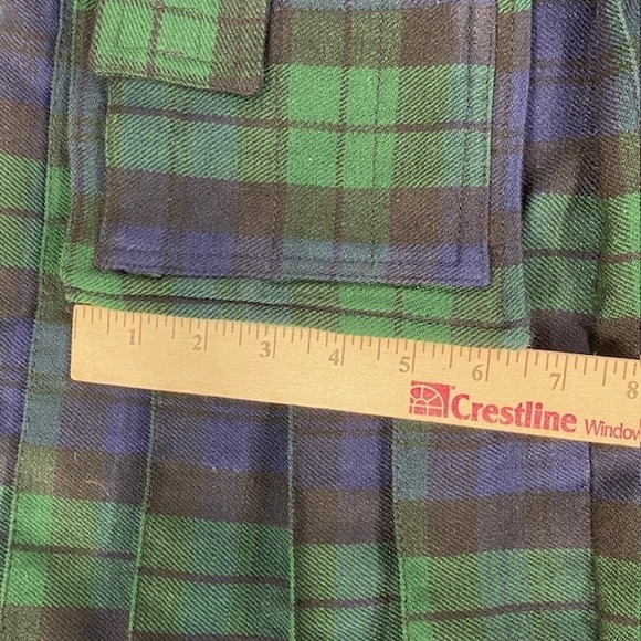 DSSkilts Plaid Kilt Utility Pockets Buckle Straps Green Blue Size 54 - Picture 13 of 13